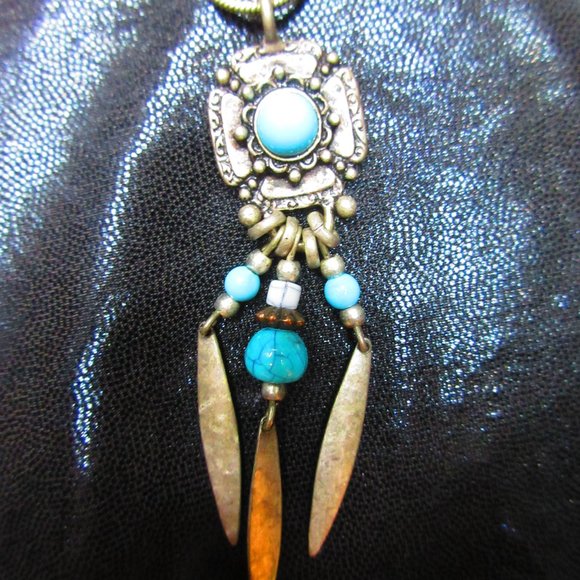 Adjustable Silver Necklace With Blue Turquoise Glass Inspired Focal Piece - Picture 5 of 6